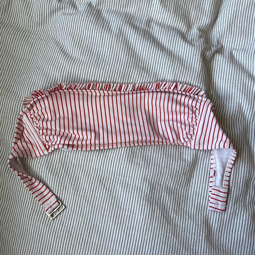 Red and white strapless top